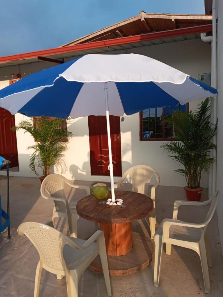 Aqualina Hotel Jama Exterior photo